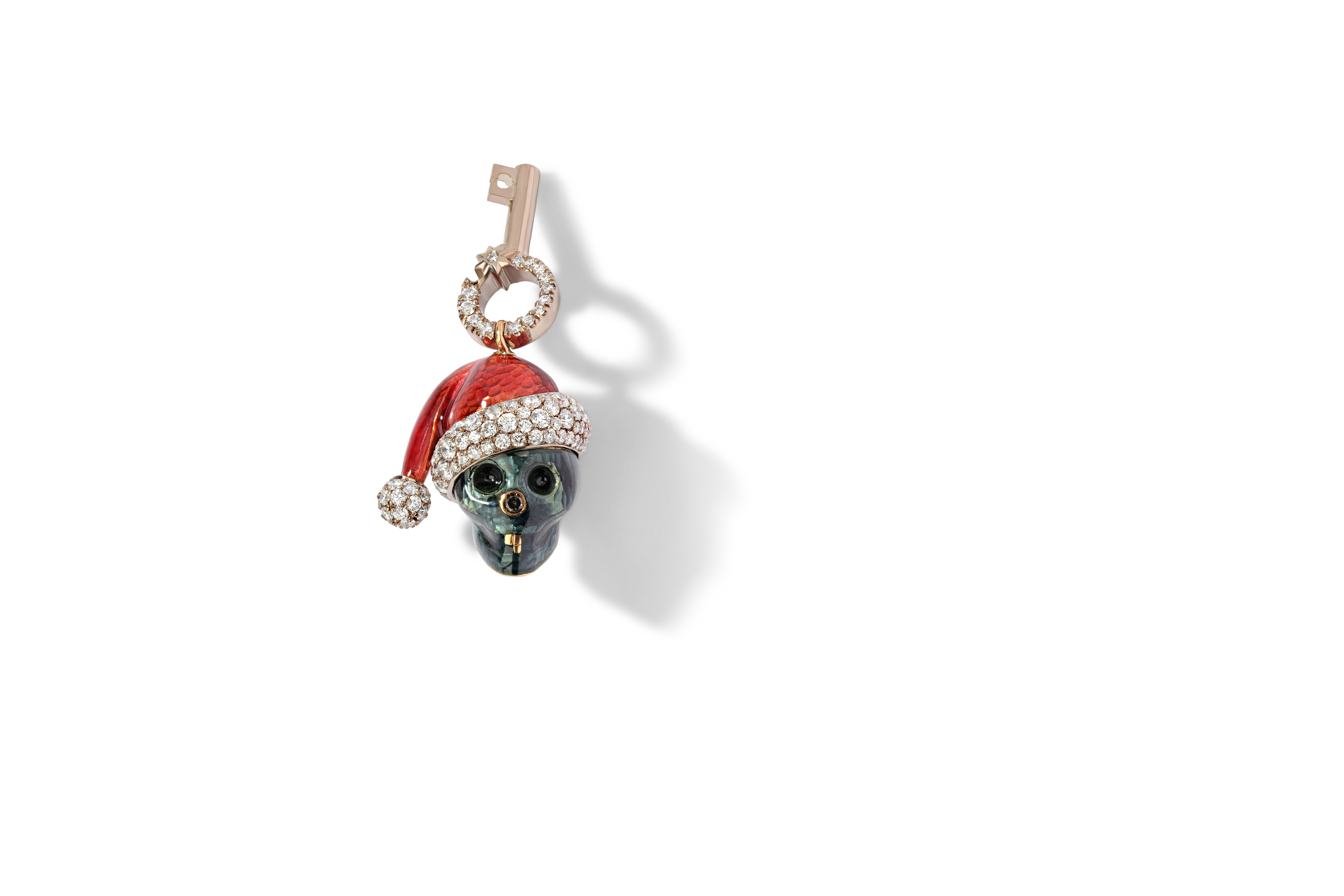 "Lucky skull" transformative key charm