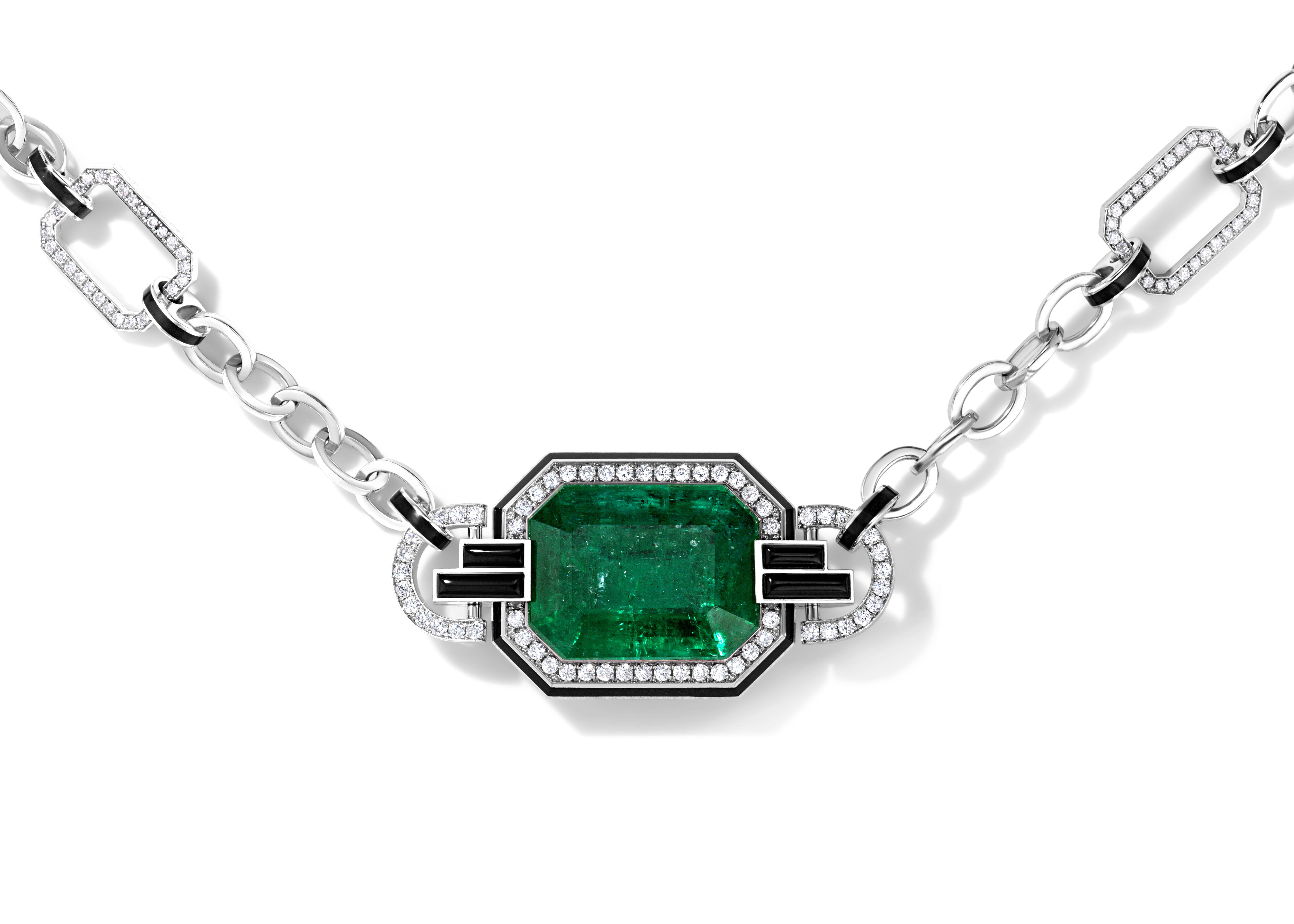 Emerald necklace with enamel